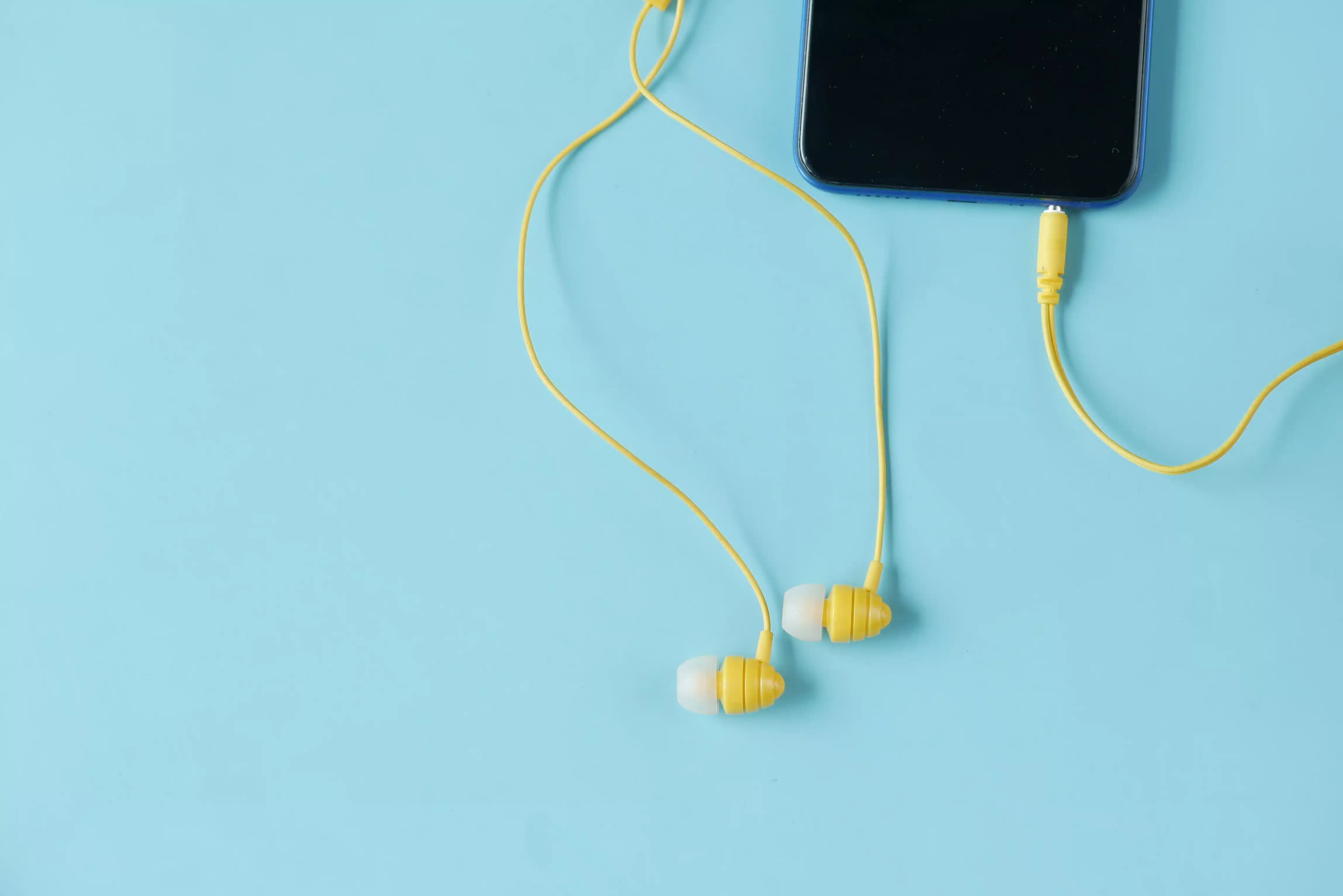 Wireless Handsfree Buying Guide: Best Features, Battery Life & Call Quality